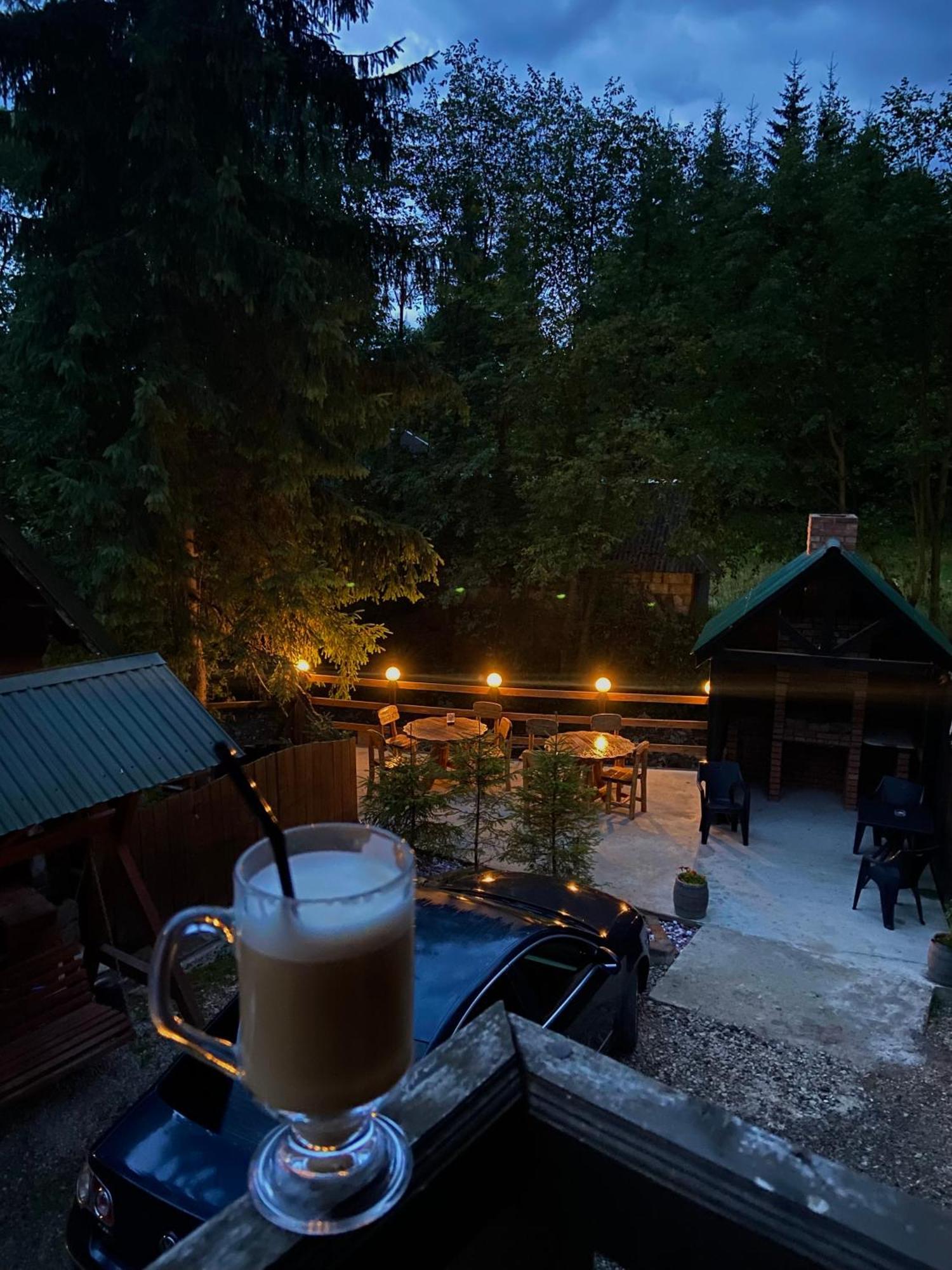 Водограй Hotel Vorochta Buitenkant foto